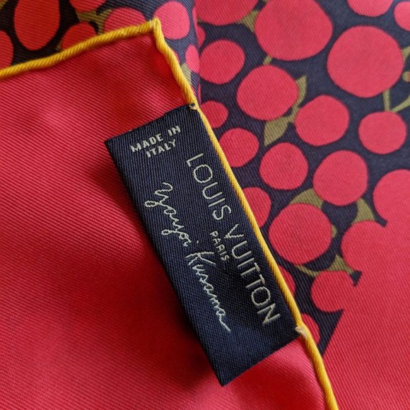 Louis Vuitton Yayoi Kusama square scarf in red - Picture 3 of 6